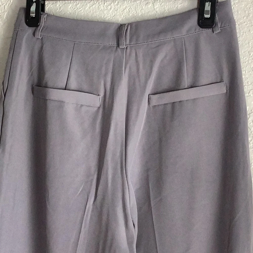 Contemporary Gray Wide-Leg High-Waisted Trousers - Picture 4 of 7